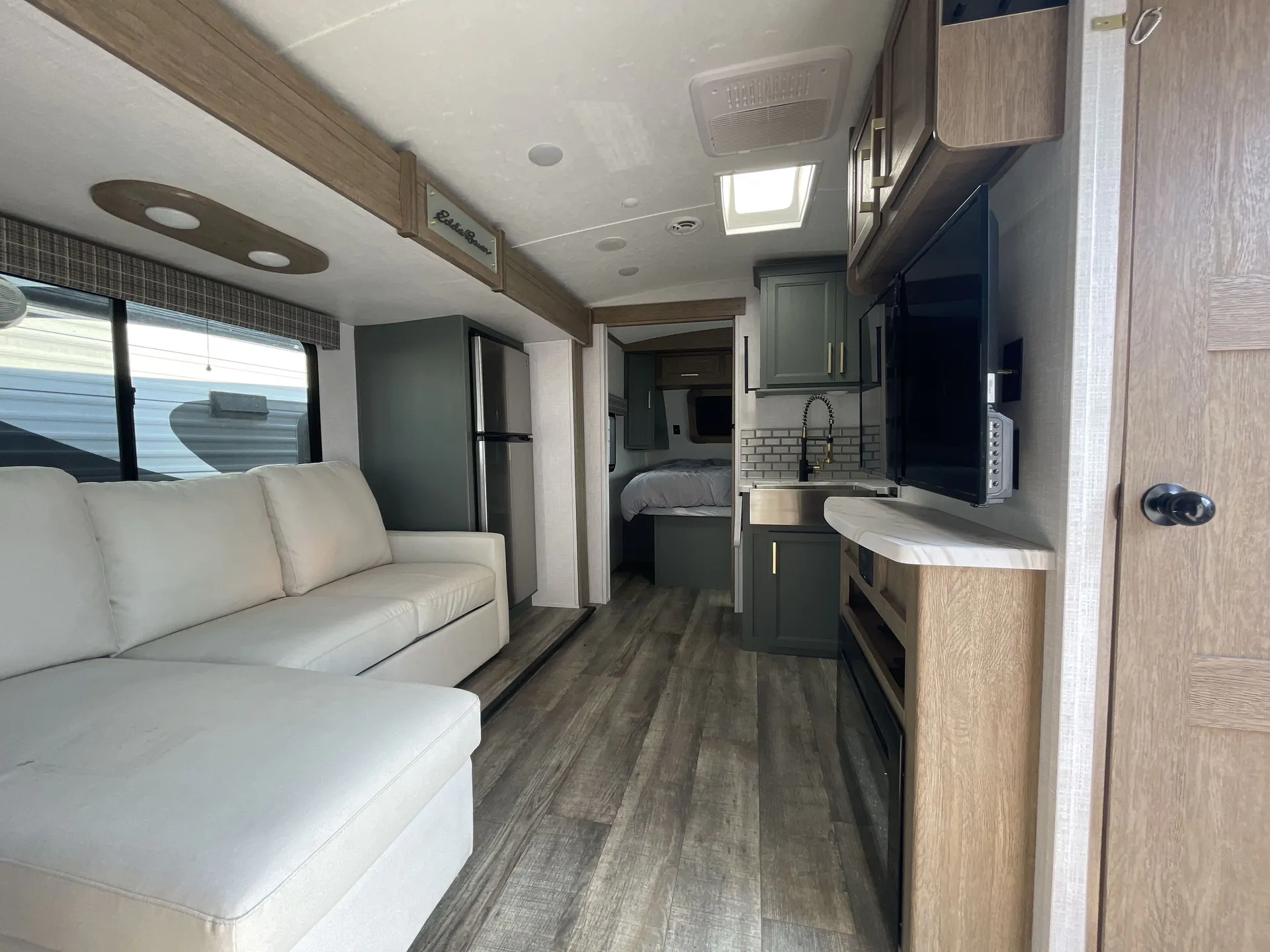 2023 Dutchmen Eddie Bauer 23RB — living area main
