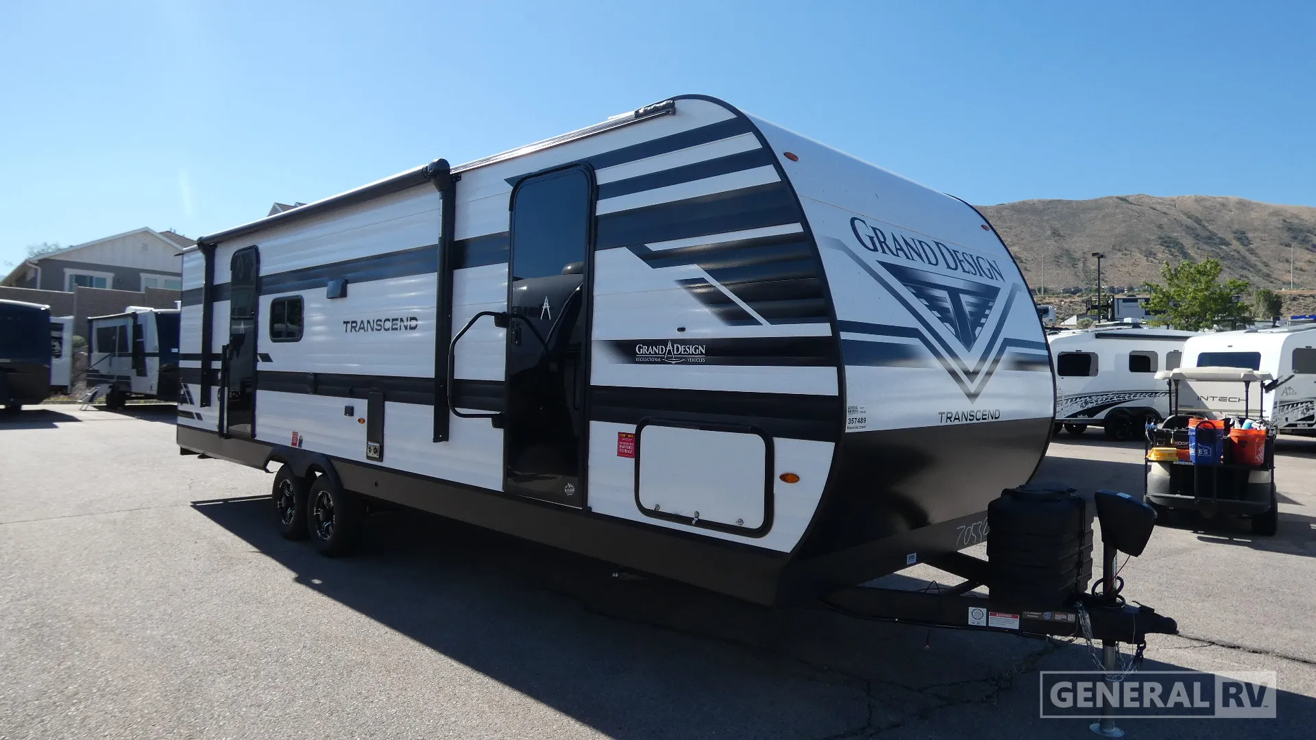 2027 Grand Design Transcend 265BHT - Photo 2