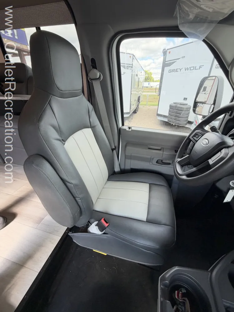 2025 Forest River Sunseeker 3010DS, Photos photo 10