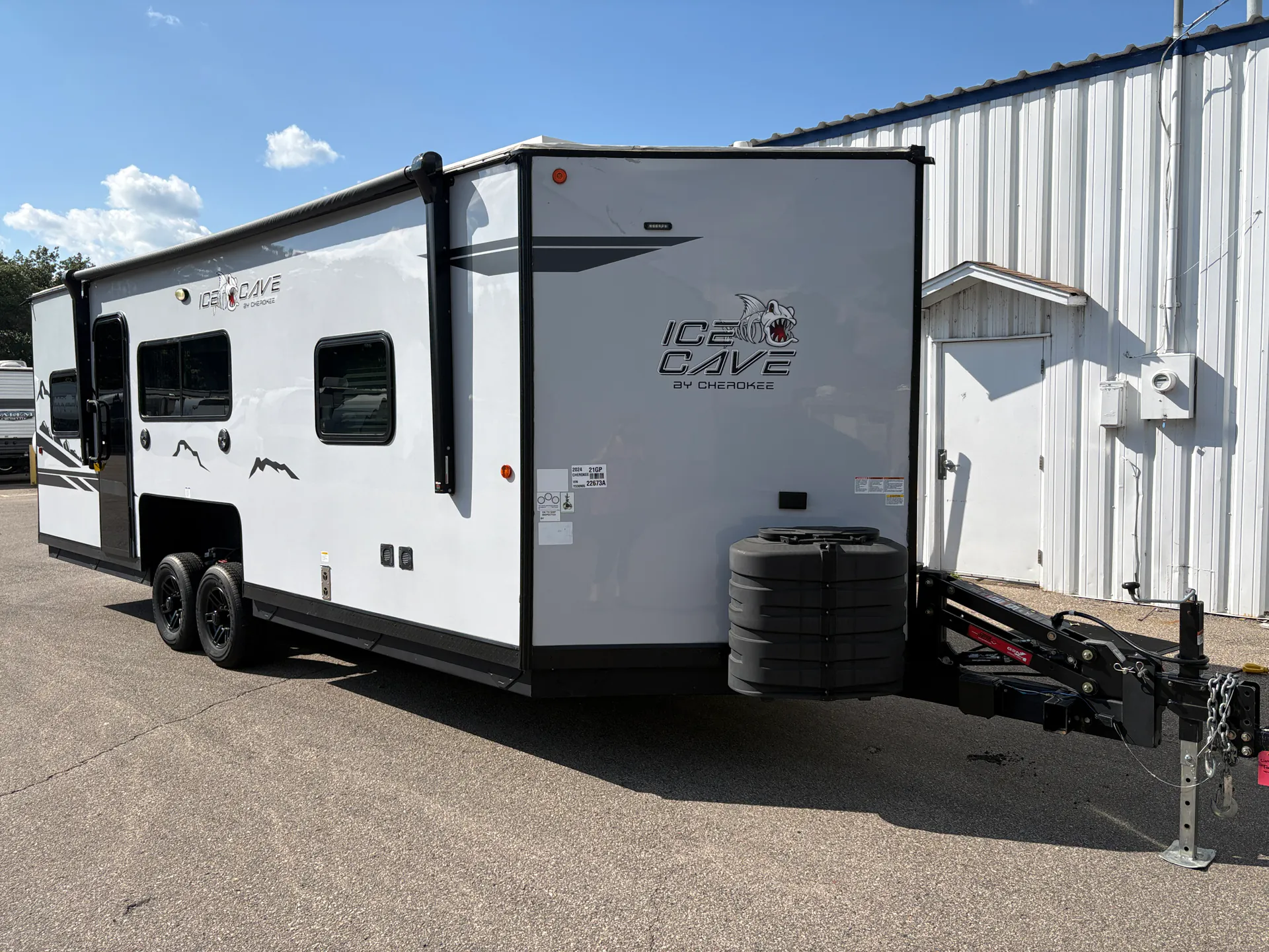 2024 Forest River Cherokee Grey Wolf 21GP - Photo 2