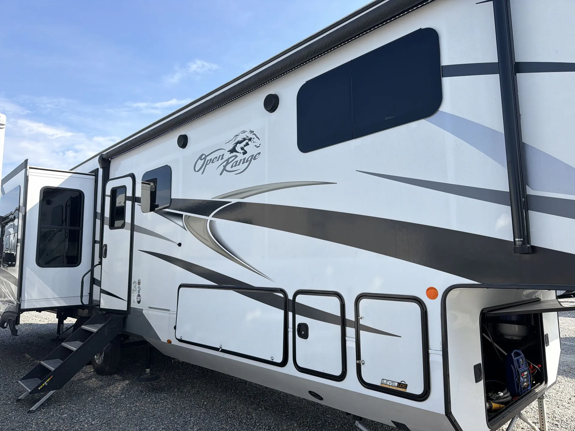2022 Highland Ridge Open Range 371MBH - Photo 2