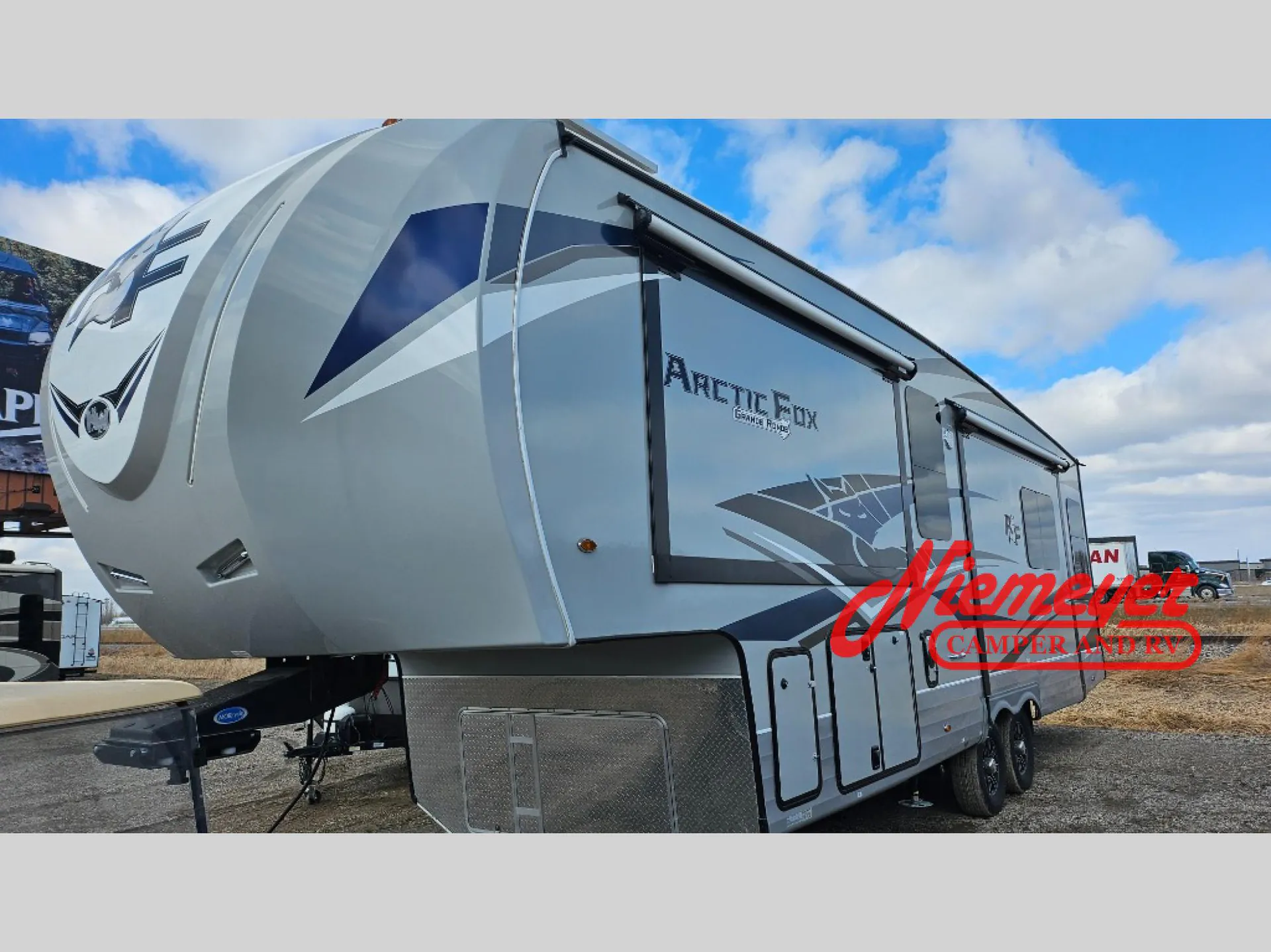 2024 Northwood Arctic Fox Grande Ronde 30 5RD - Photo 2