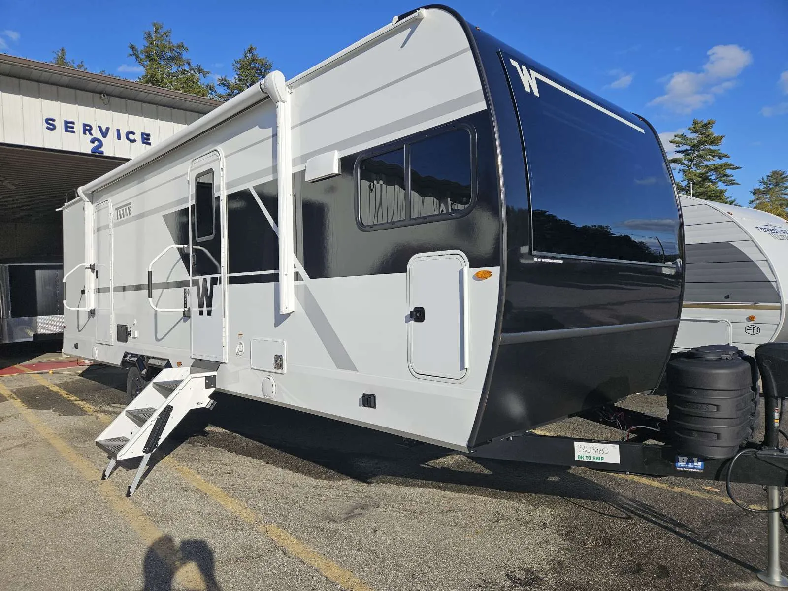 2026 Winnebago Thrive 26FKD - Photo 2