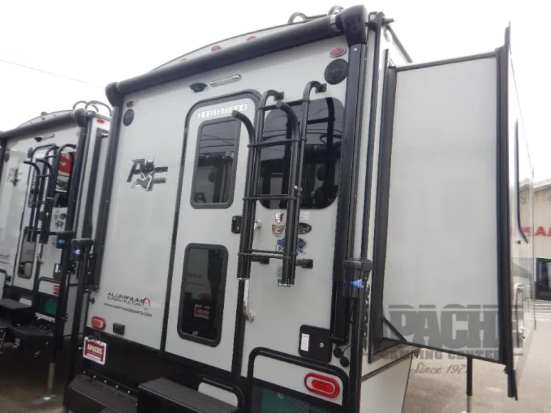 2026 Northwood Arctic Fox Camper 990 - Photo 2