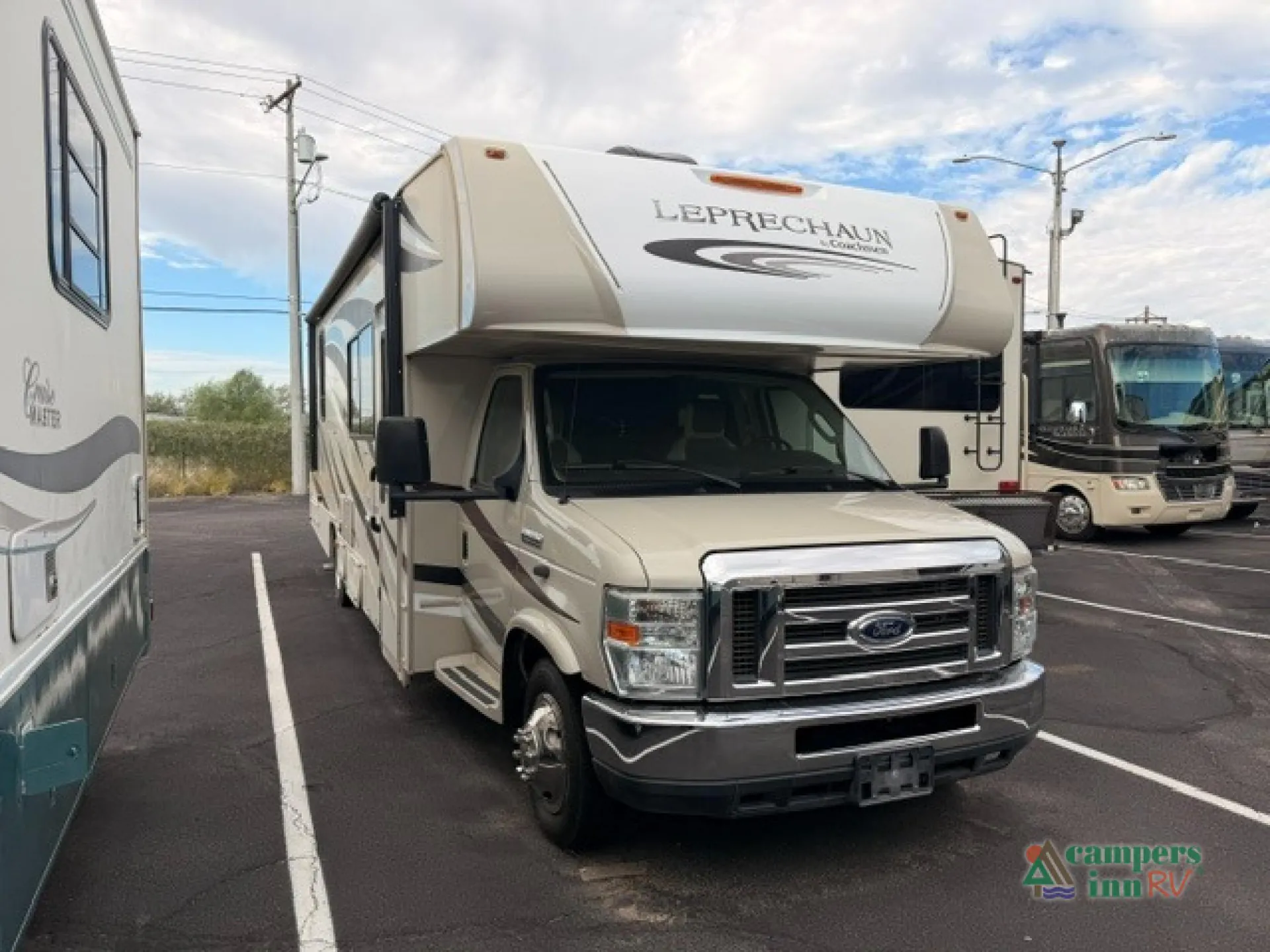 2018 Coachmen Leprechaun 311FS - Photo 2