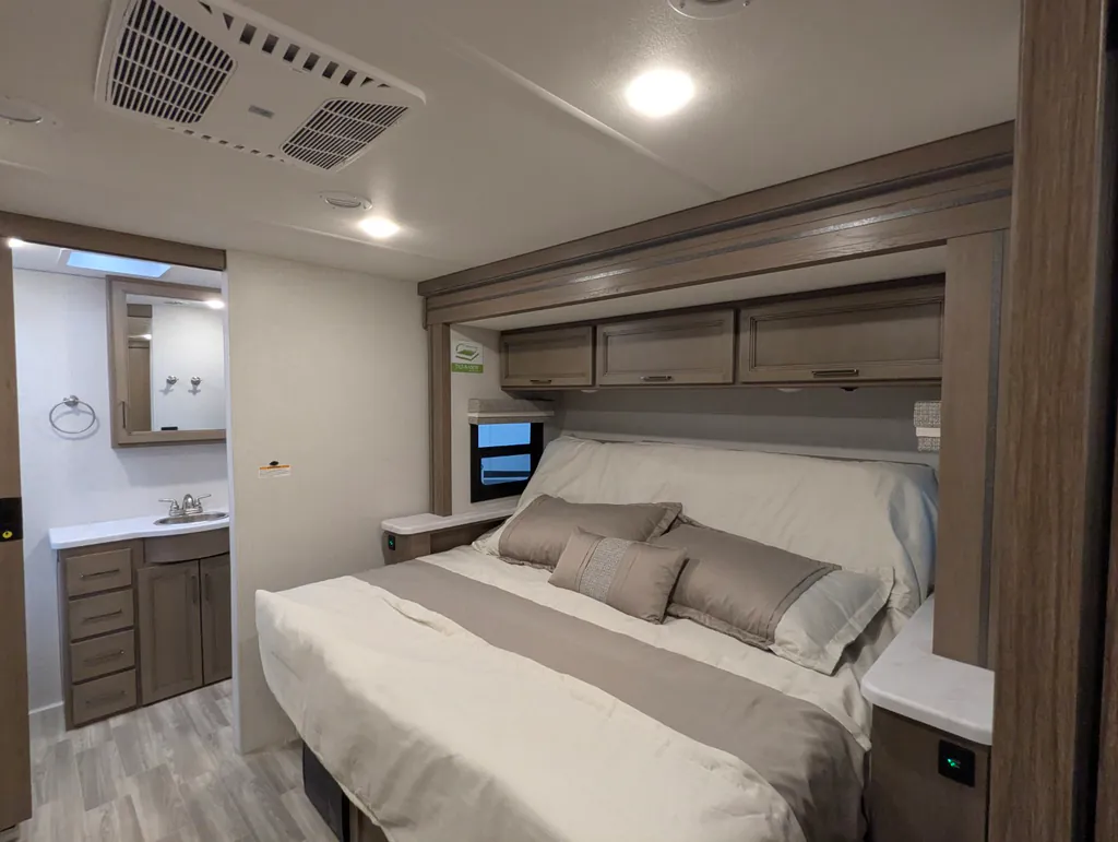 2027 Thor Motor Coach Windsport 36H, Photos photo 34