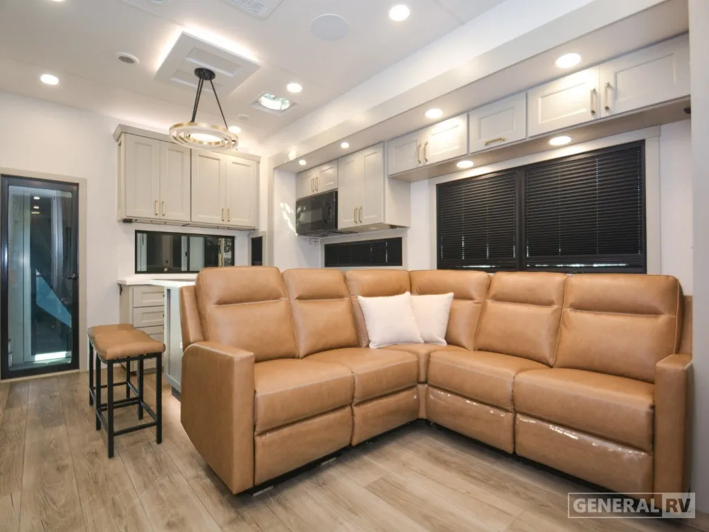 2025 Brinkley Model G 3250 - Photo 4