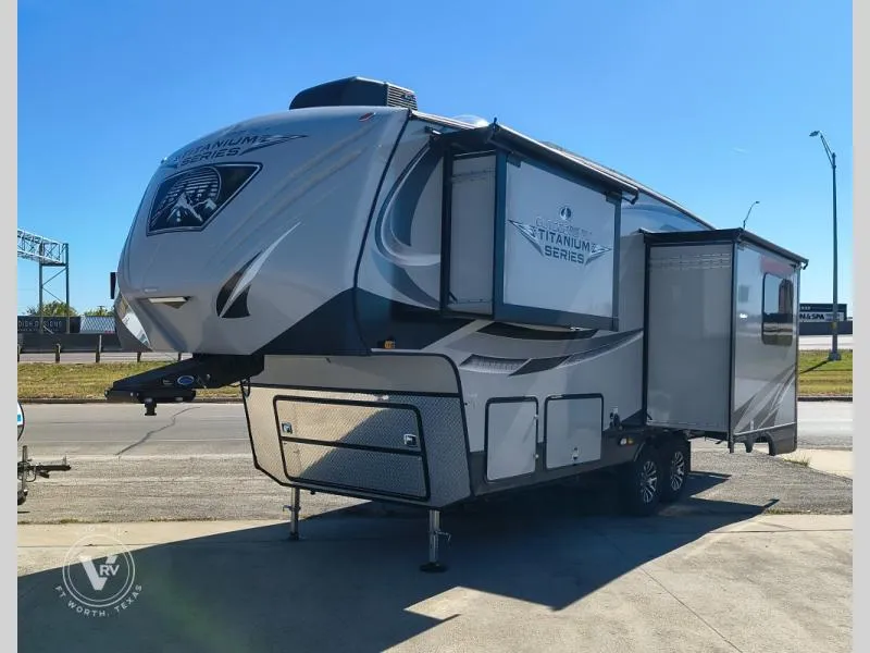 2026 Outdoors RV Glacier 26RDS - Photo 3