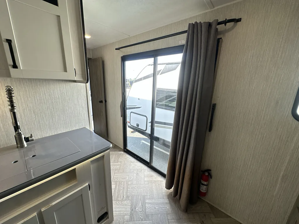 2023 Forest River Puma Vista 38DEN, Photos photo 24
