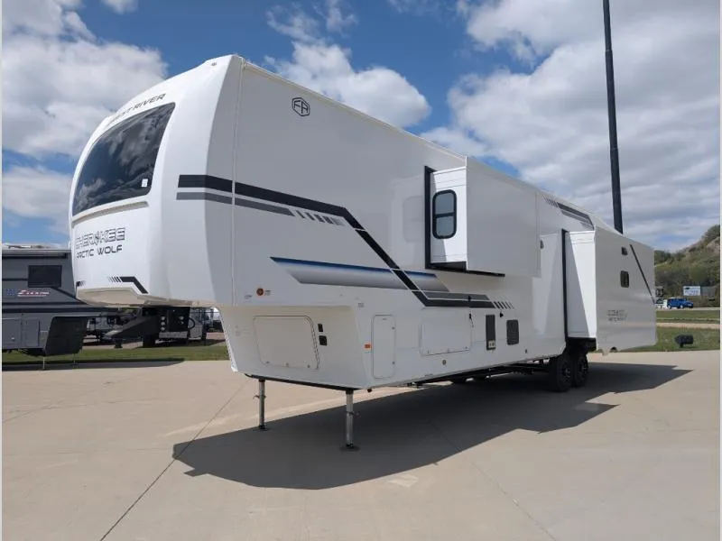 2026 Forest River Cherokee Arctic Wolf 38LEAHG - Photo 4
