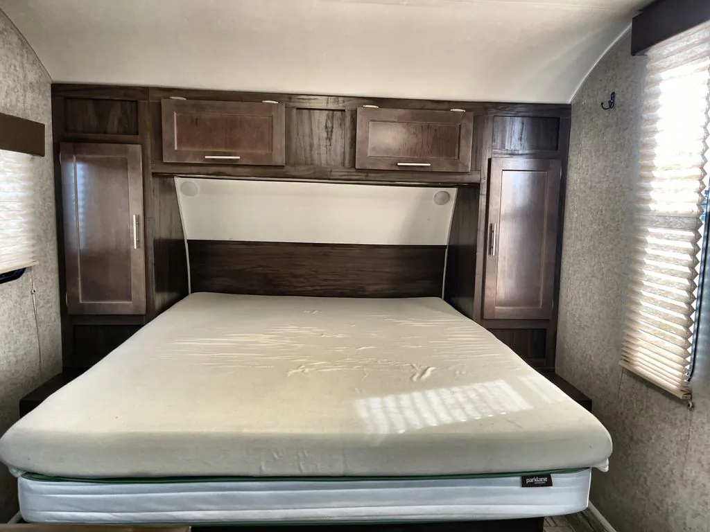 2018 Forest River Cherokee Grey Wolf 22BH — Photo 7