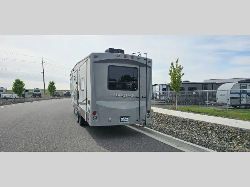 2012 Keystone RV Montana High Country 313RE - Photo 2