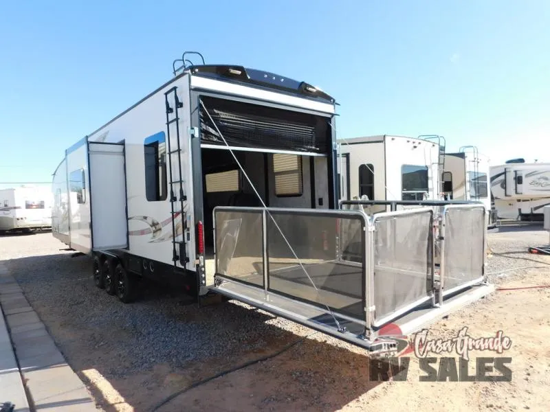 2016 Winnebago Industries Towables Spyder 32SC - Photo 3