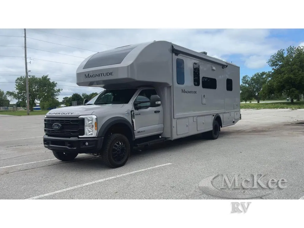 2027 Thor Motor Coach Magnitude GRAND X32 - Photo 4