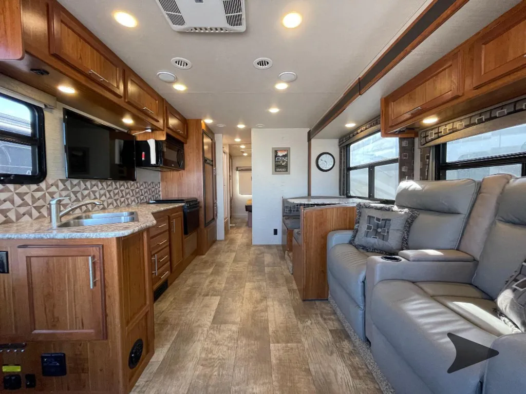 2017 Jayco Alante 31V, Photos photo 3