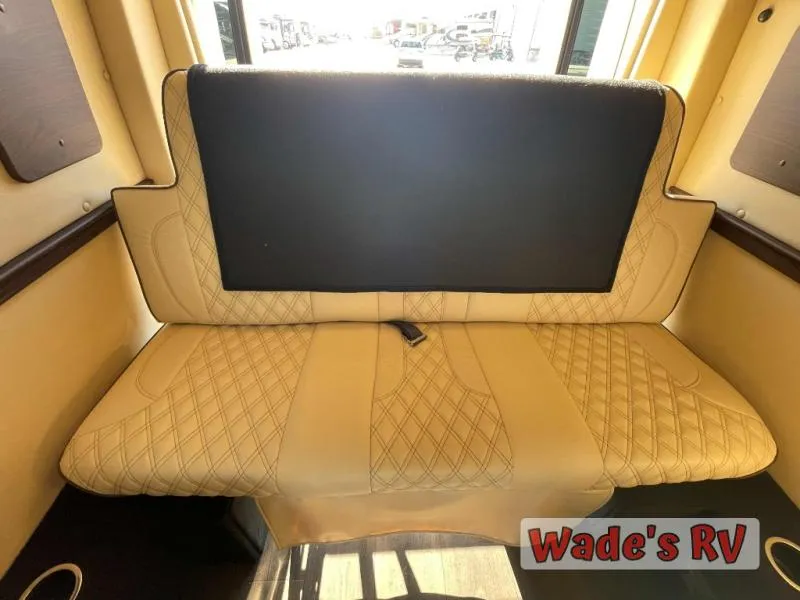 2024 Midwest Automotive Designs Passage Used    MD2 Lounge 170 EXT - Photo 3