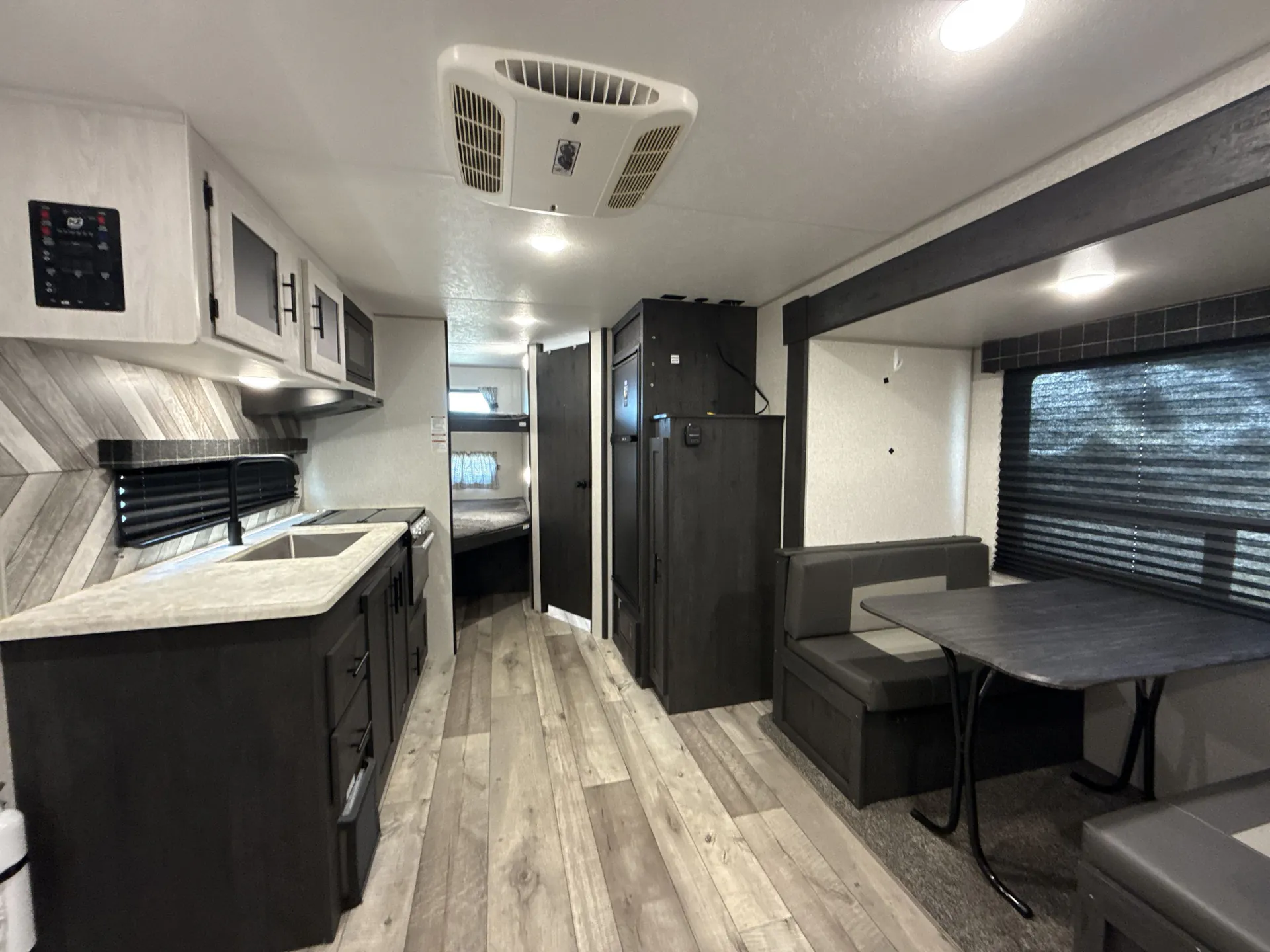 2022 K-Z Rv Sportsmen Se 231BHKSE — living area main