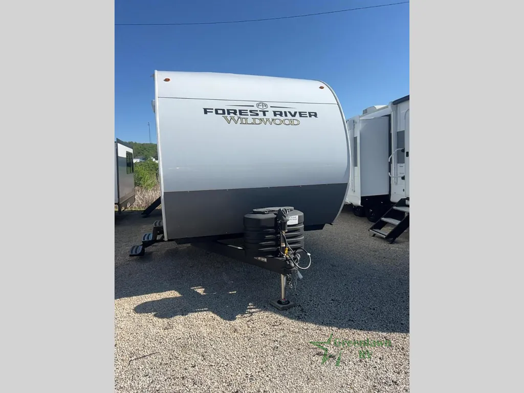 2026 Forest River Wildwood 300ICE, Photos photo 3