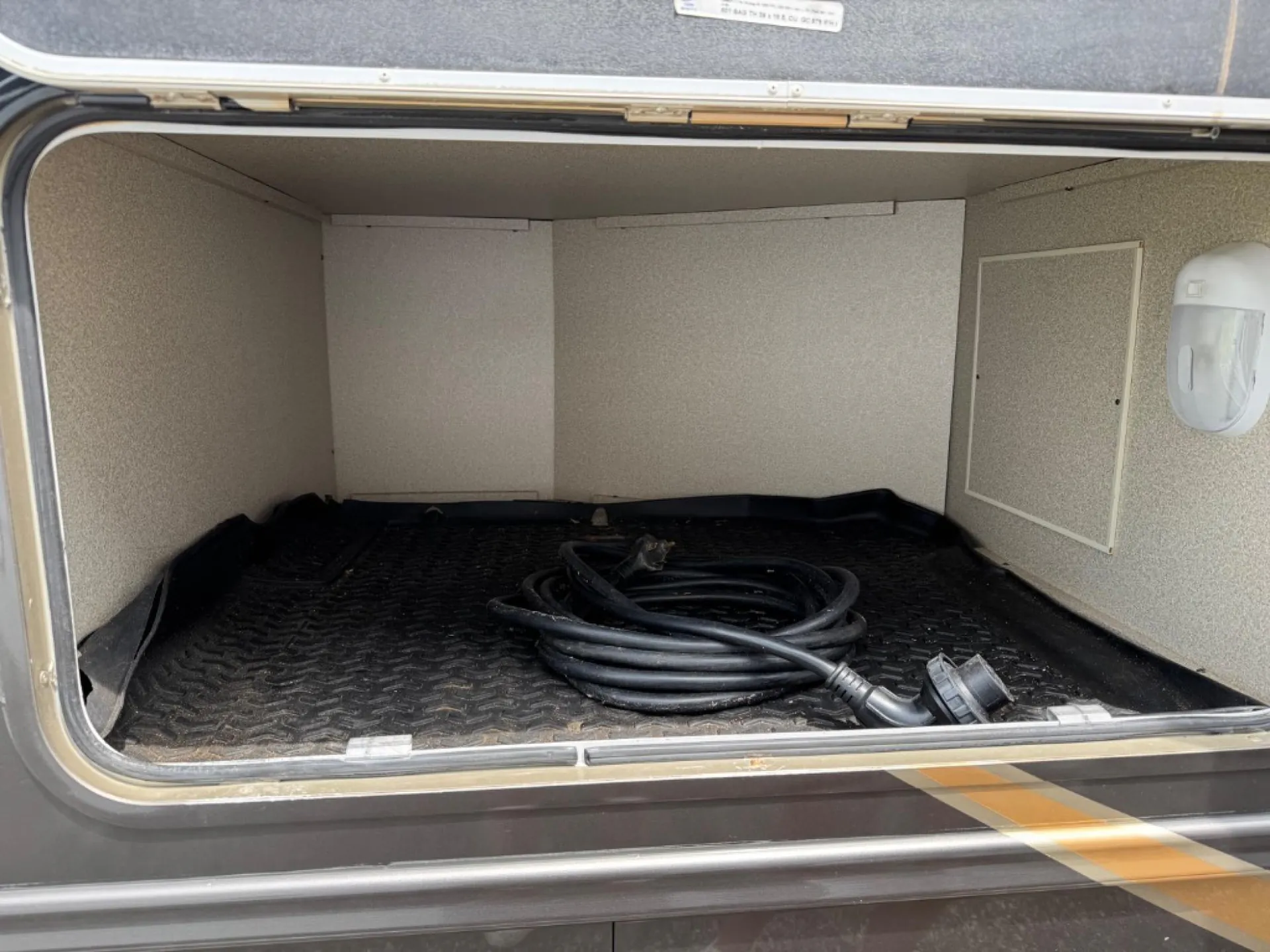 2019 Entegra Coach Qwest 24A dealer photo 6 from Markquart RV