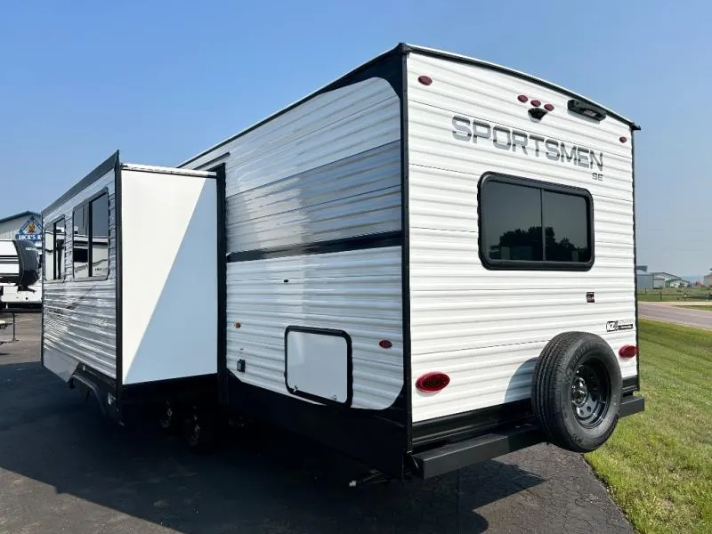 2026 KZ Sportsmen SE 301DBSE - Photo 4