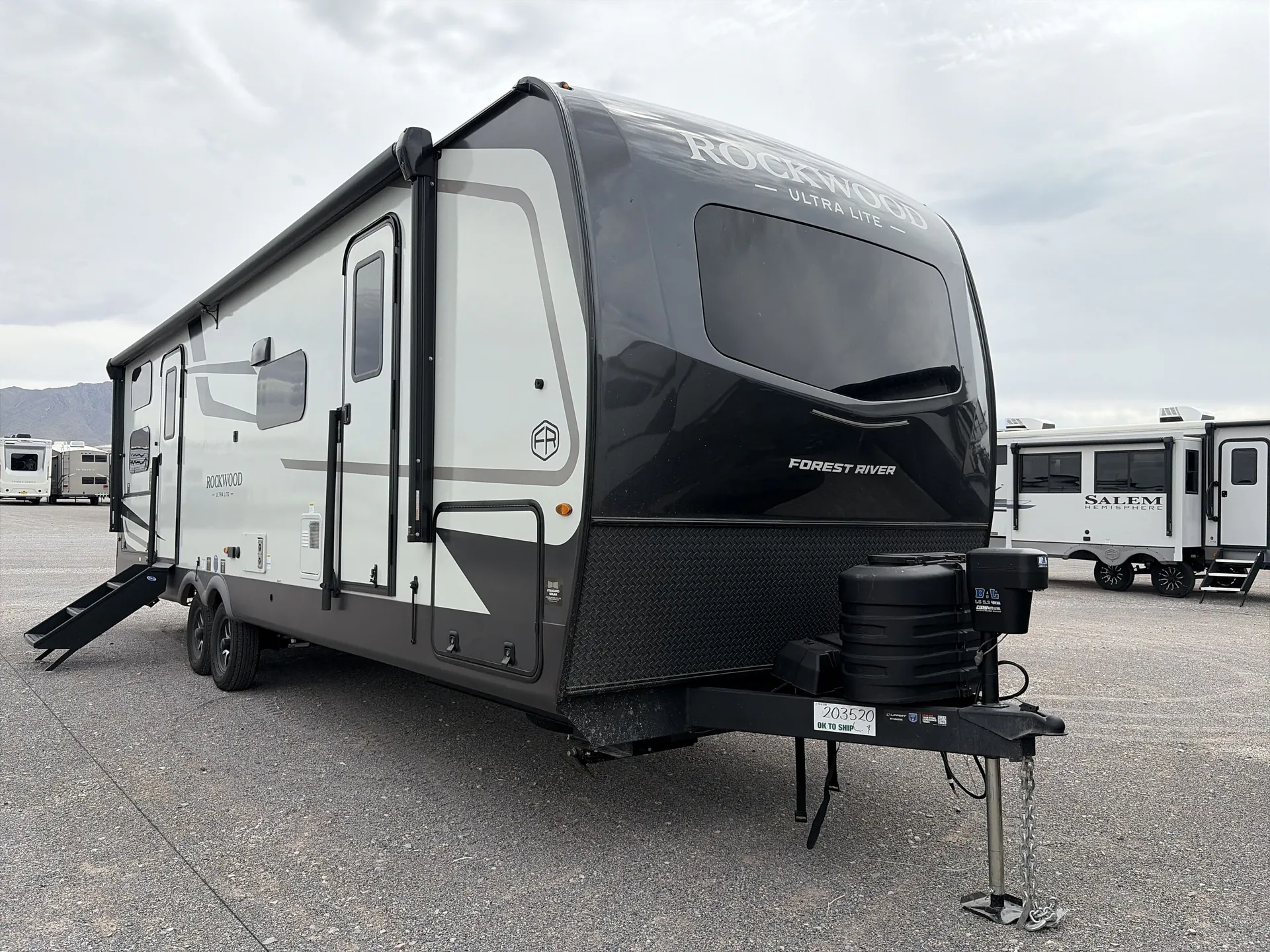 2027 Forest River Rockwood Ultra Lite 2706BH