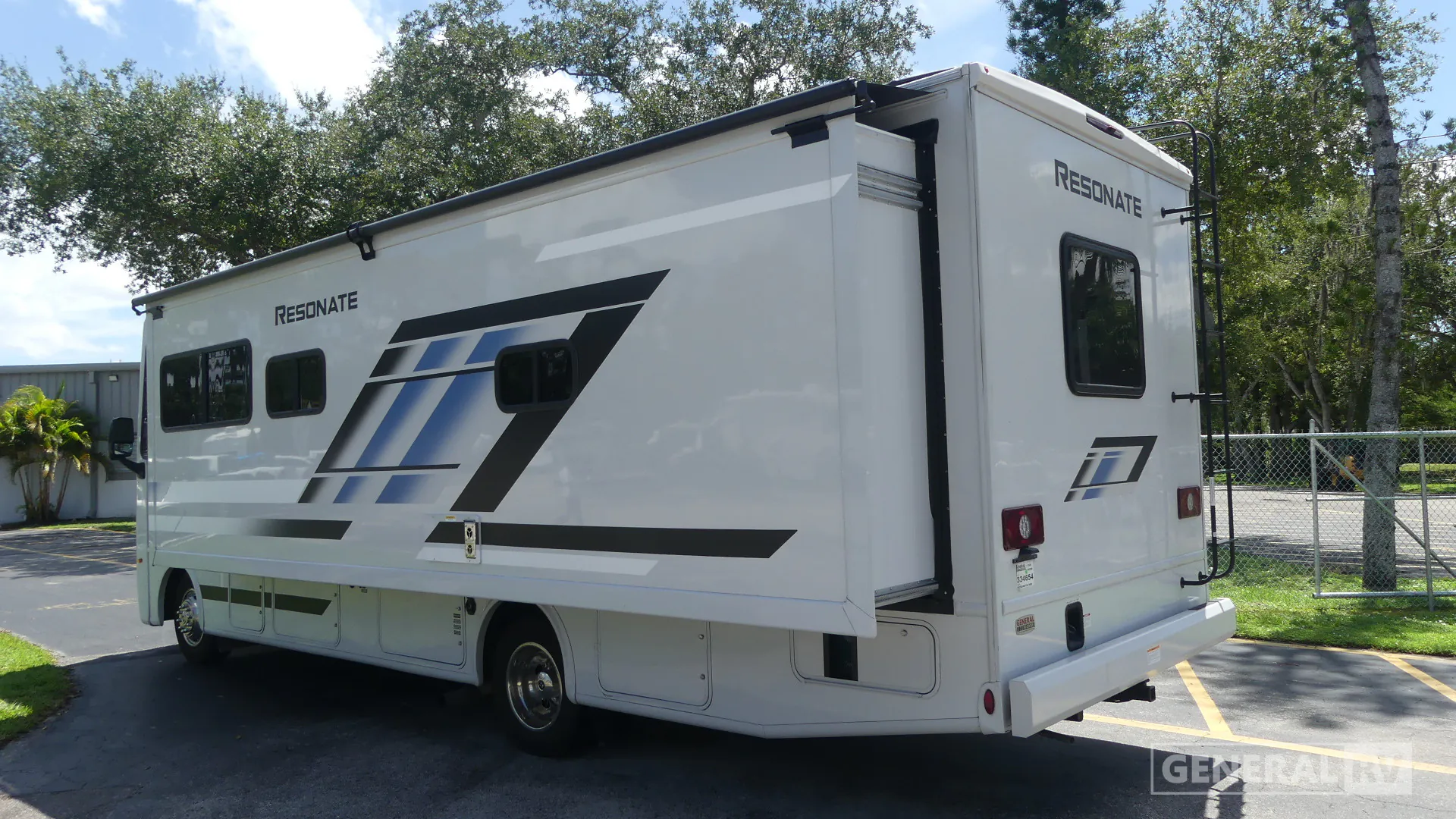 2026 Thor Motor Coach Resonate 29D - Photo 4