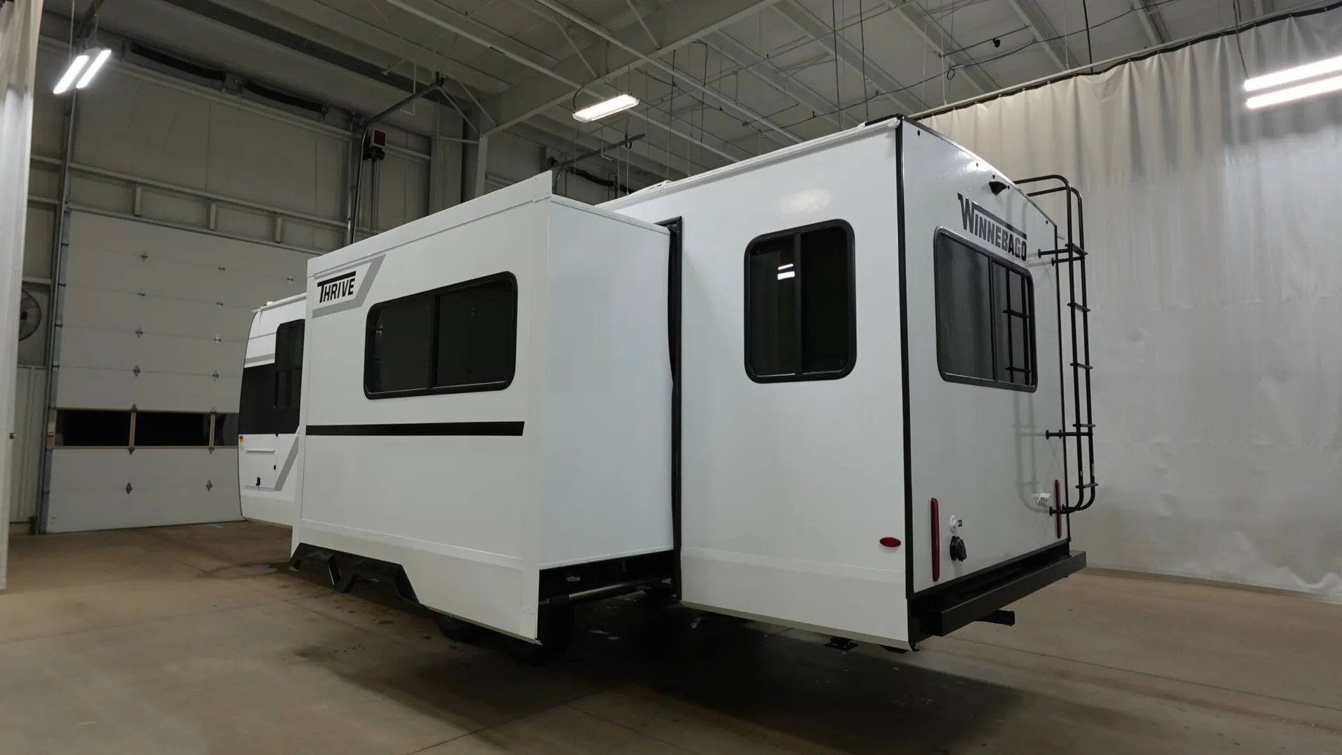 2026 Winnebago Thrive 25RLS - Photo 4