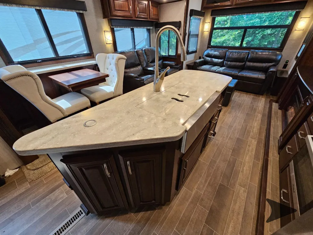 2020 Jayco Pinnacle 36FBTS, Photos photo 23