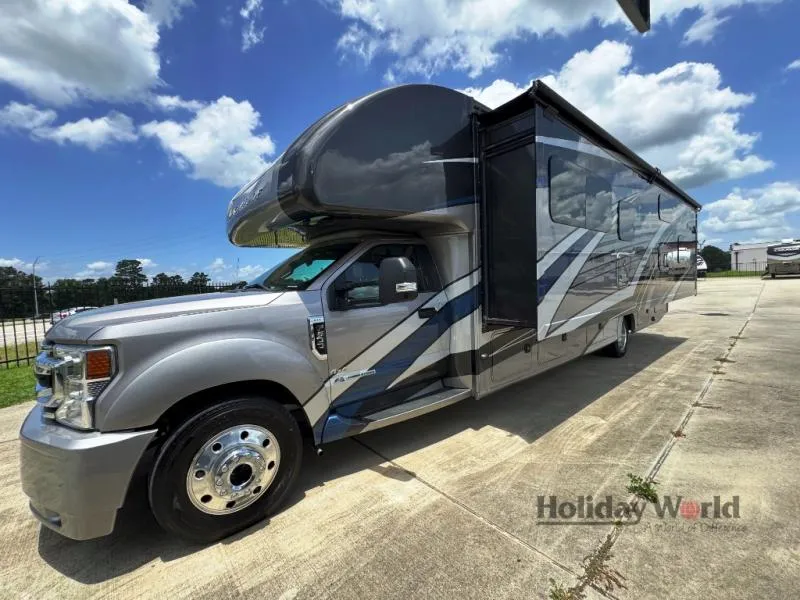 2023 Thor Motor Coach Magnitude RS36 - Photo 4