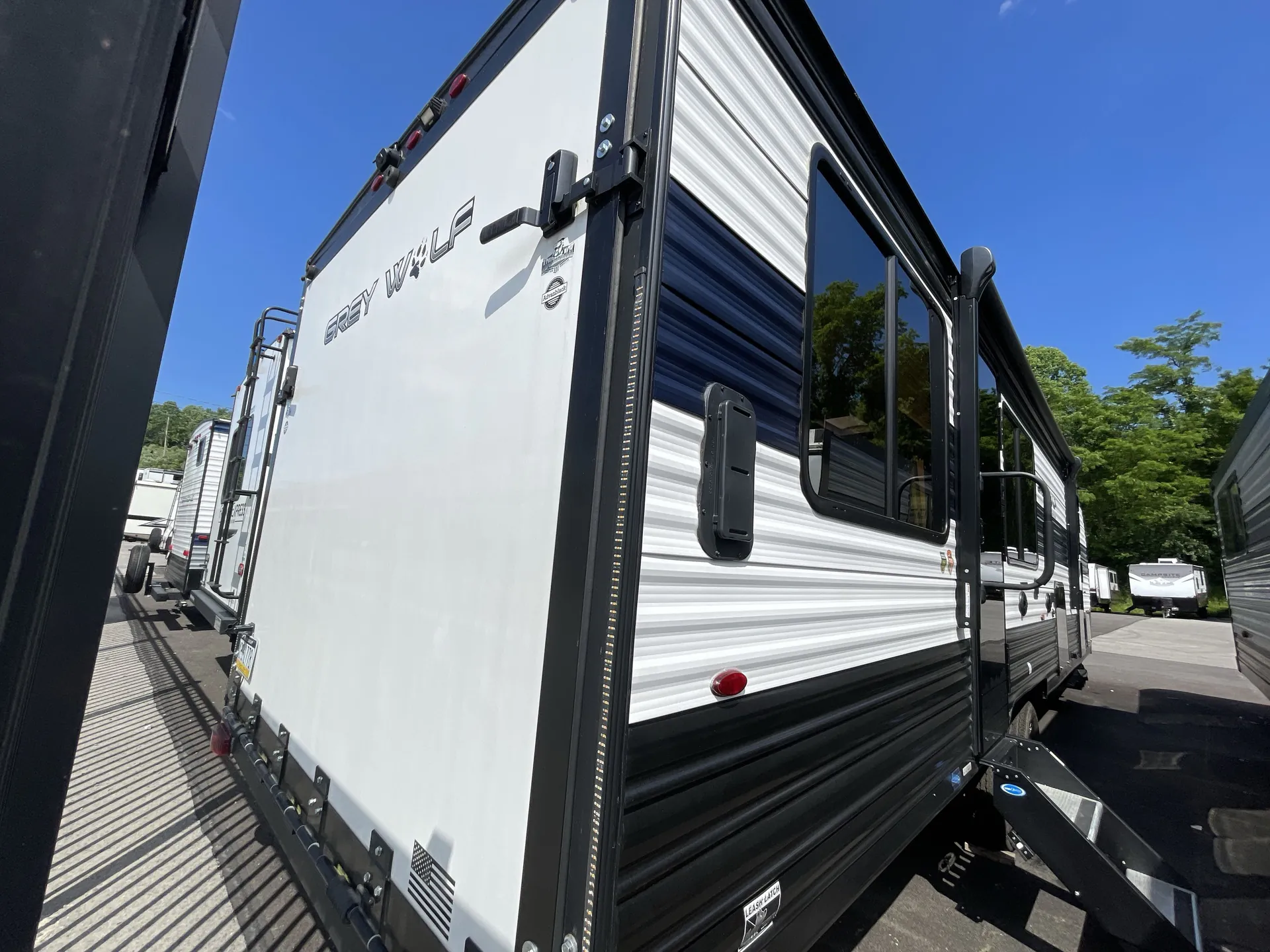 2023 Forest River Cherokee Grey Wolf 26MBRR — backside