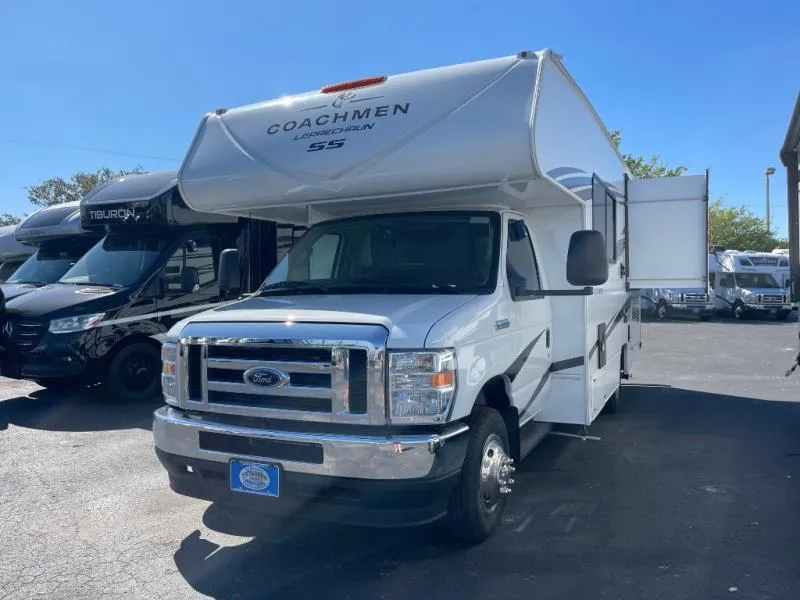 2025 Coachmen Leprechaun 210RS - Photo 4