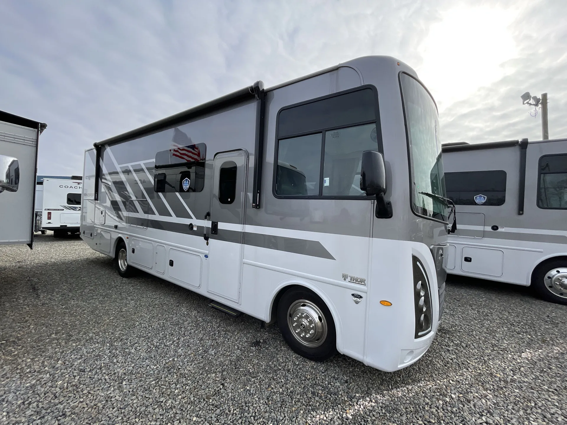 2026 Thor Motor Coach Windsport 29L