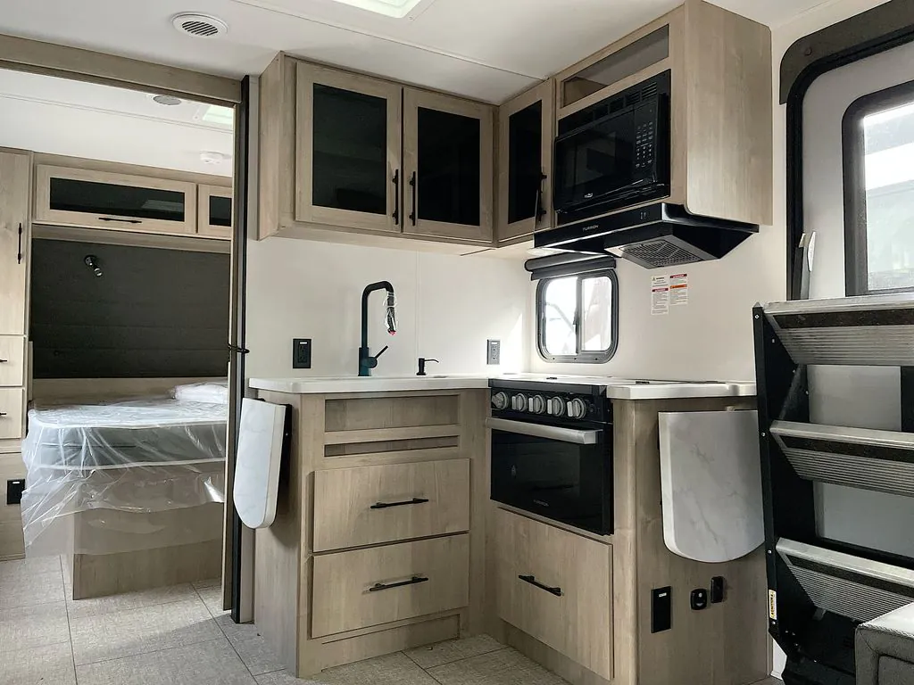 2026 Grand Design Imagine XLS 25DBE, Photos photo 18