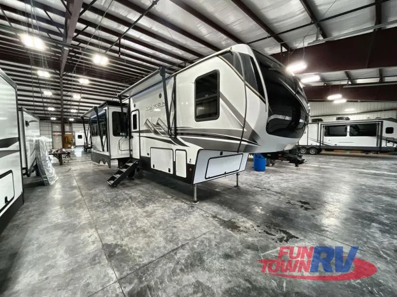 2023 Dutchmen Yukon 320RL - Photo 2