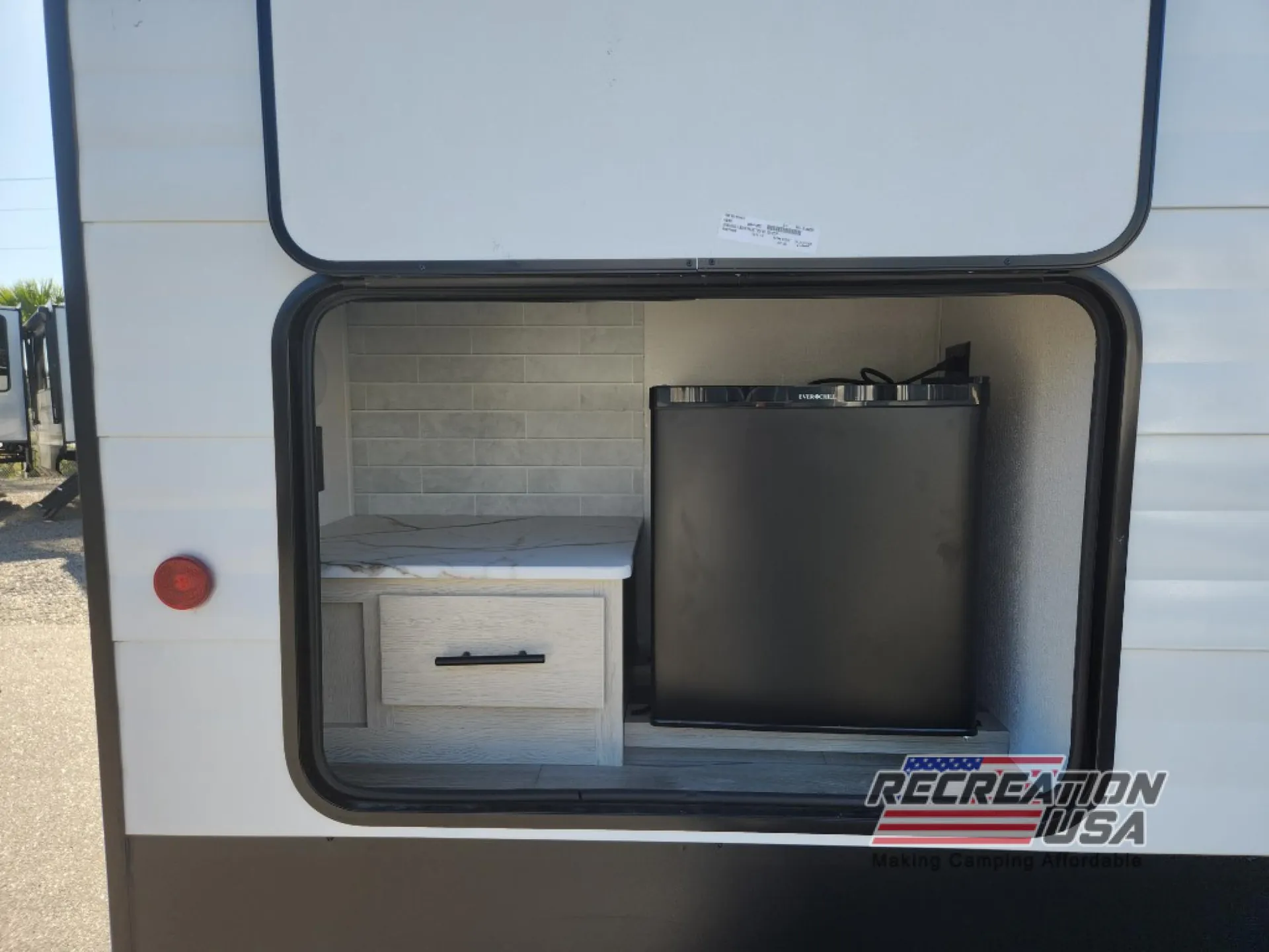 2026 Shasta RVs i-5 Edition 533BH - Photo 4