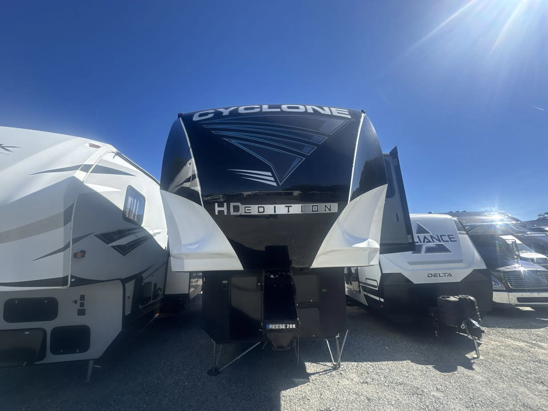 2021 Heartland Cyclone 4006 - Photo 2