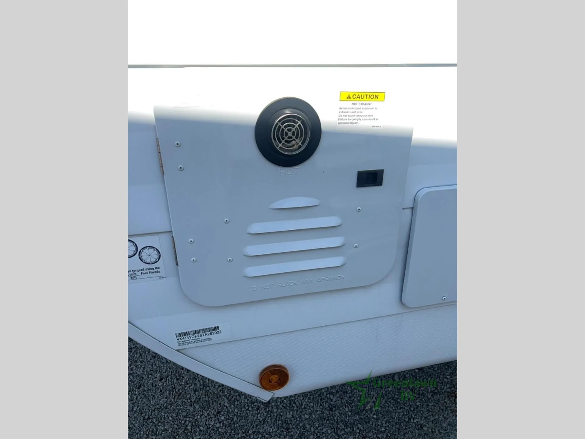 2026 Forest River Wildwood 300ICE — Photo 6