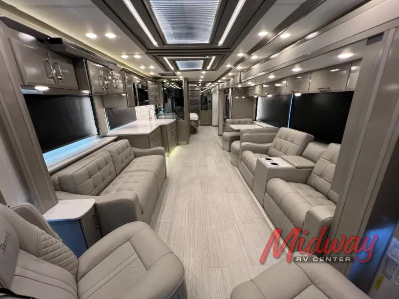 2026 Newmar Essex 4551 - Photo 4
