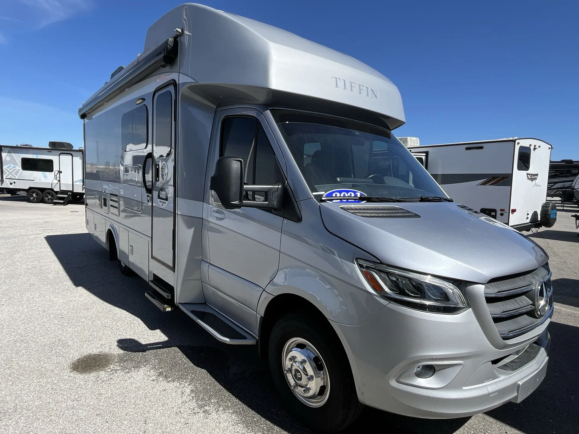 2021 Tiffin Wayfarer 25 RW - Photo 2