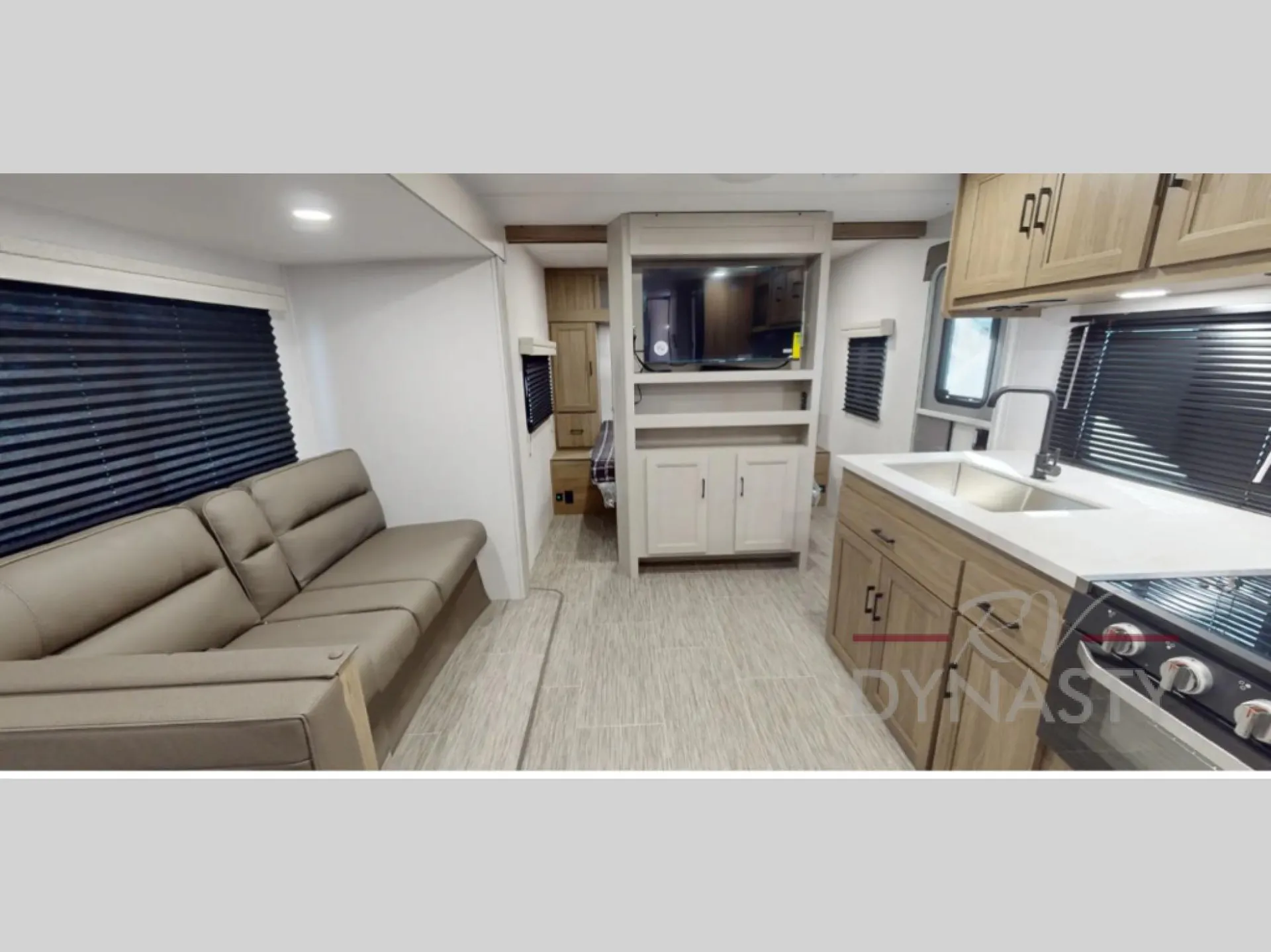 2027 Coachmen Freedom Express Select 31SE - Photo 3