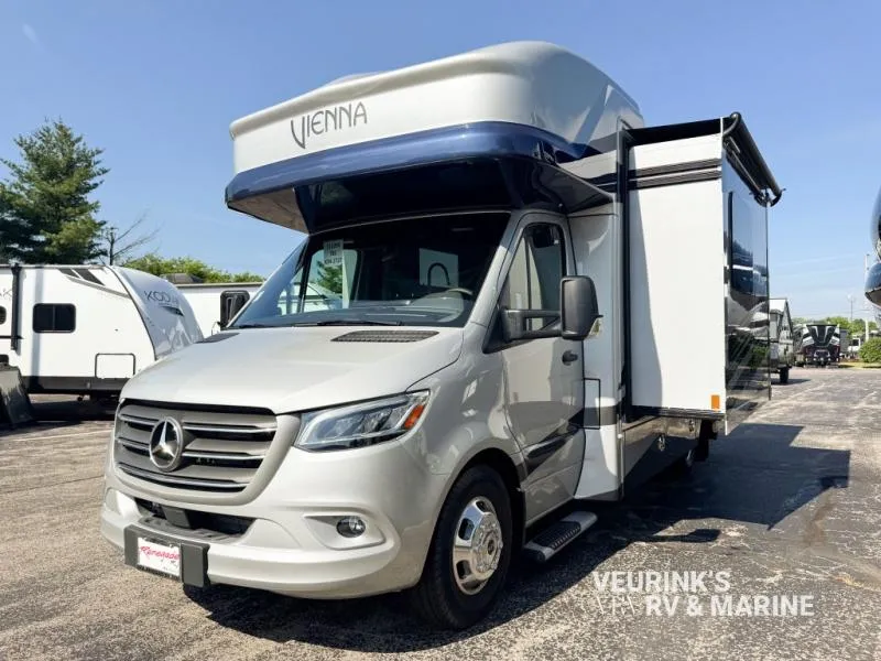 2026 Renegade RV Vienna 25TBC - Photo 3