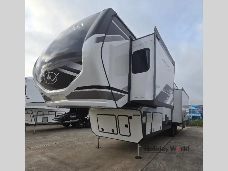 2025 Keystone Montana High Country 331RL - Photo 3