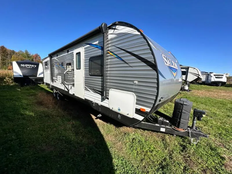 2018 Forest River Salem 31KQBTS