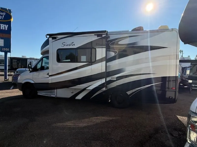 2013 Thor Motor Coach Siesta Sprinter 24SA - Photo 3