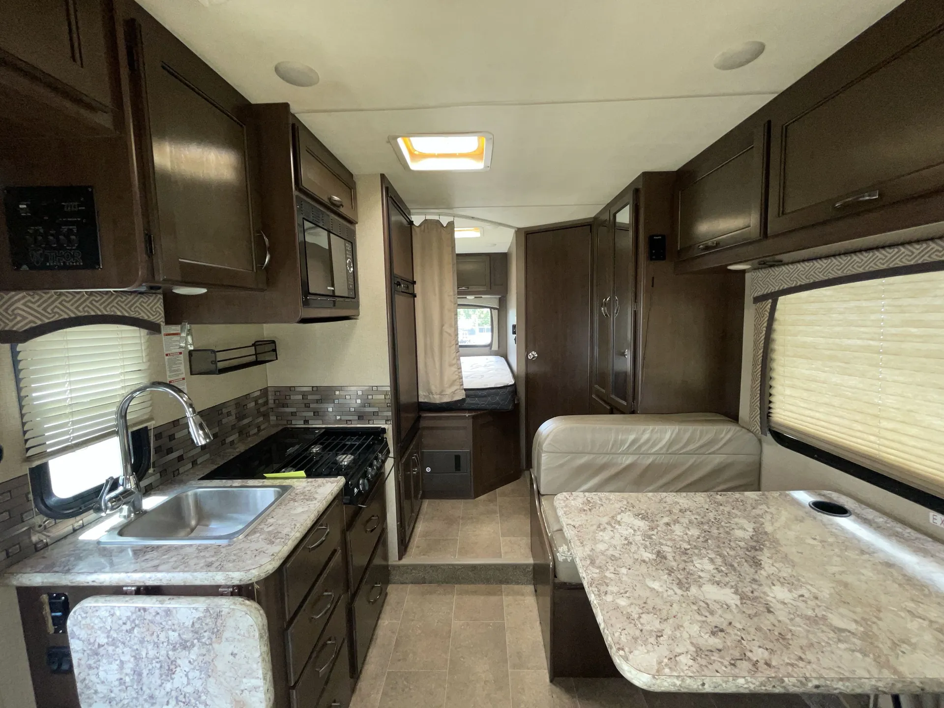 2018 Thor Motor Coach Chateau 22E — living area main