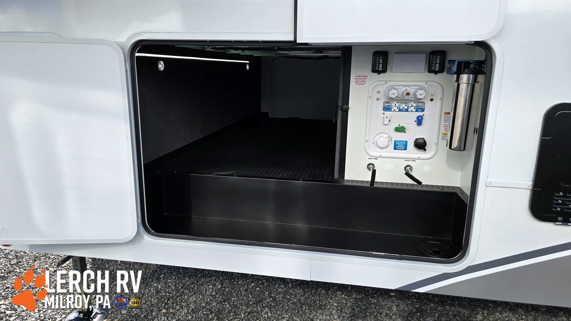 2026 Alliance RV Avenue 35RKS - Photo 4