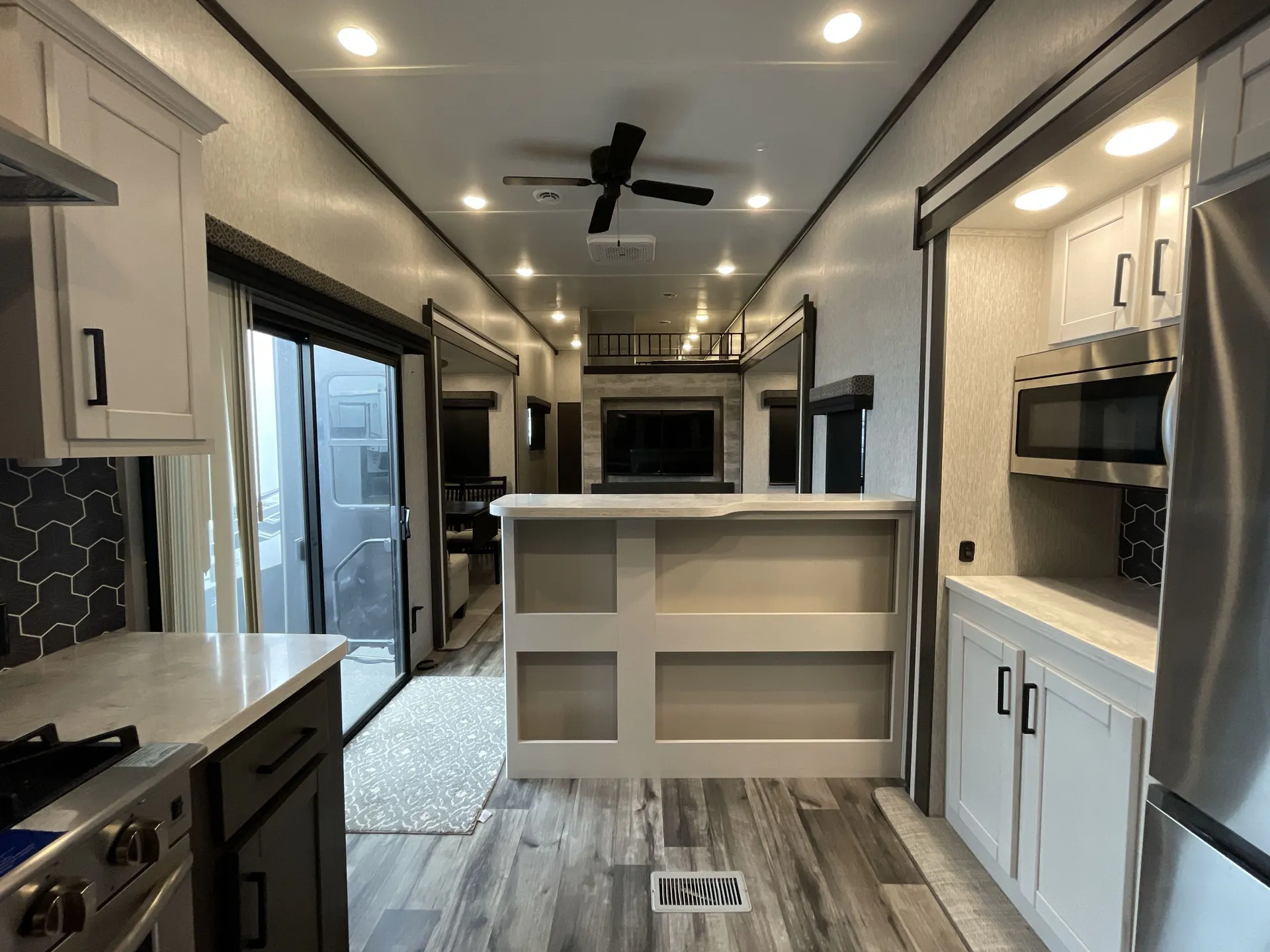 2023 CrossRoads Hampton 388FKL — living area main