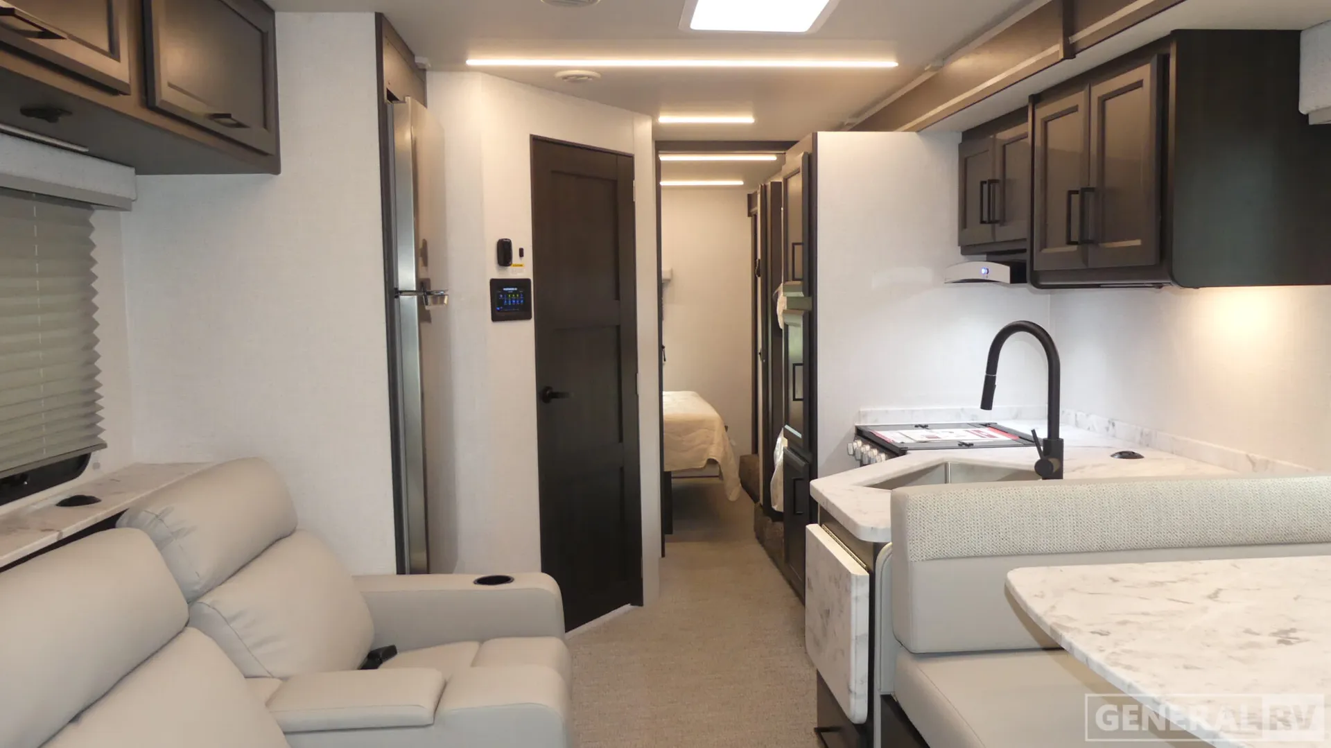 2026 Fleetwood Altitude 31W - Photo 3
