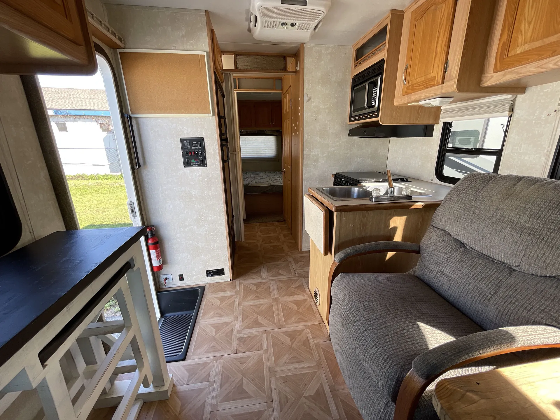 2005 Forest River Sunseeker 2900 — fridge open