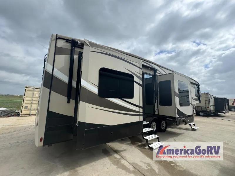 2017 Jayco Pinnacle 38REFS - Photo 4